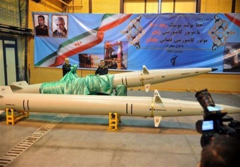 اللواء سلامي يزيح الستار عن صاروخ "رعد 500"