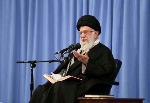 Supreme Leader of Islamic Republic Ayatollah Khamenei in his weekly teaching session on Sunday February 23, 2020 (photo by leader.ir)