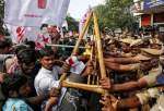 احتجاجاً على قانون الجنسية الجديد الهندي سقوط 5قتلي وإصابة نحو 90 في اشتباكات (نيودلهي)