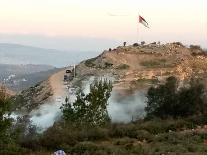 قوات الاحتلال الصهيوني، تهاجم جبل العرمة جنوب نابلس شمال الضفة الغربية المحتلة  