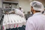 Iran multiplies production of face masks and sanitizers as part of efforts to counter COVID-19 which has grappled the country for over two weeks.(photo: Mashraq News)