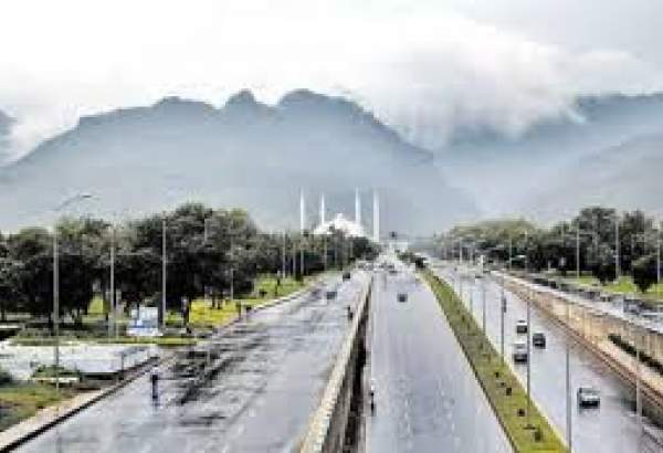 پاکستان کے دارالحکومت اسلام آباد میں عوامی اجتماعات پر پابندی