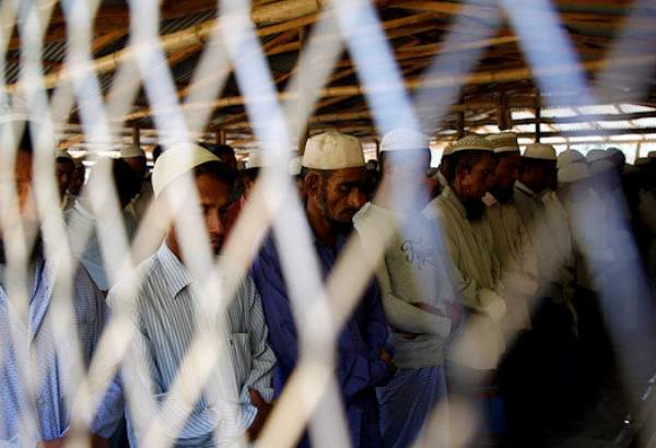 Bangladesh halts prayers at mosques over coronavirus