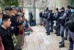 درگیری نظامیان صهیونیست با نمازگزاران فلسطینی در مسجد الاقصی