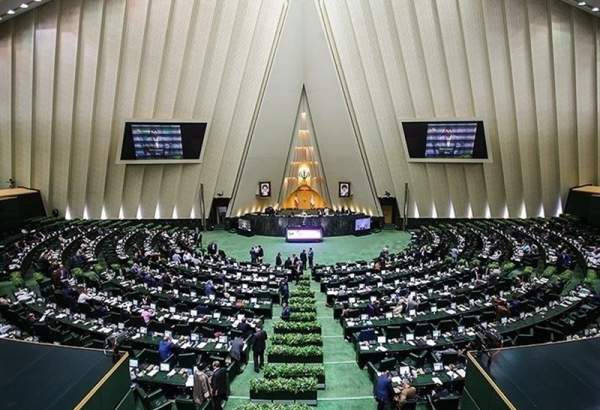 جلسه فراکسیون انقلاب اسلامی برای تعیین نامزدهای ریاست مجلس یازدهم برگزار شد