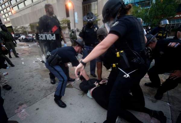 امریکہ: پرتشدد مظاہروں کا دائرہ پورے ملک میں پھیل گیا