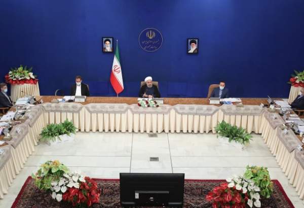 روحانی: زیر سایه رهبری ملت وکشور دربرابر انواع توطئه‌ها حراست شده است
