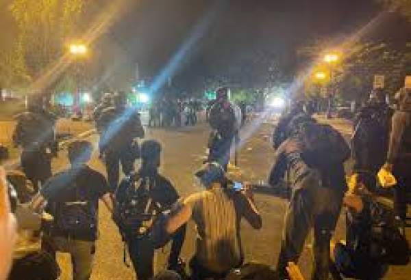 La répression policière des manifestants devant la Maison Blanche