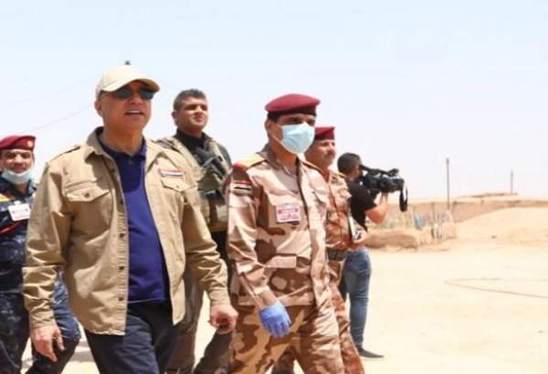 نخست وزیر عراق از منطقه عملیاتی حشد الشعبی در کرکوک بازدید کرد
