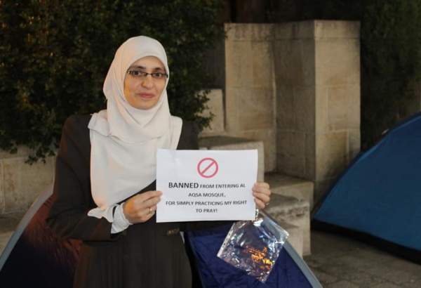 Palestinian female activist banned from entering al-Aqsa