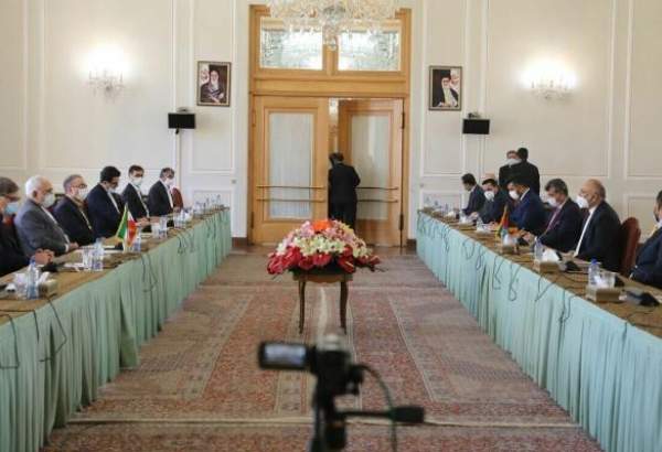 اعلام تکمیل سند همکاری‌های جامع ایران و افغانستان در دیدار مقام افغانستانی با ظریف