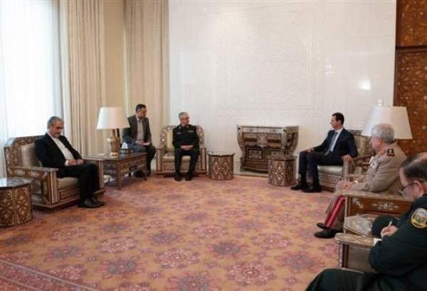 Général de division Bagheri rencontre le président syrien