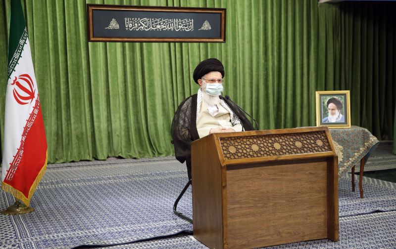 اعضاء مجلس الشورى الاسلامي يلتقون قائد الثورة الاسلامية   -  تقرير مصور (1)  