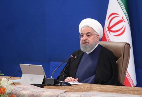 روحانی: تامین نیازهای مادی و معنوی زحمتکشان عرصه سلامت جزو اولویت های دولت است