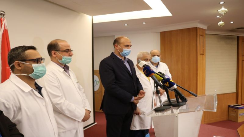 وزير الصحة اللبناني اطمأن الى صحة جرحى حادثة الطائرة الايرانية: الاعتداء الذي حصل ترهيب اجرامي