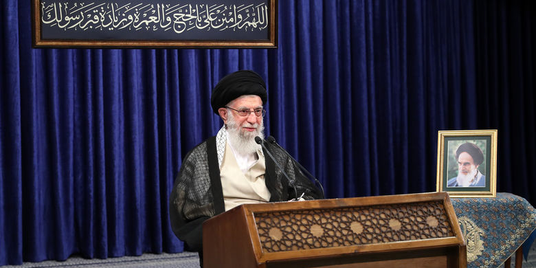 الإمام الخامنئي : الحظر الاميركي المفروض على الشعب الايراني جريمة كبيرة (3)