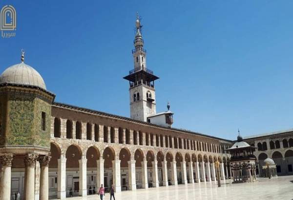 مساجد دمشق برای جلوگیری از شیوع کرونا دو هفته تعطیل شد