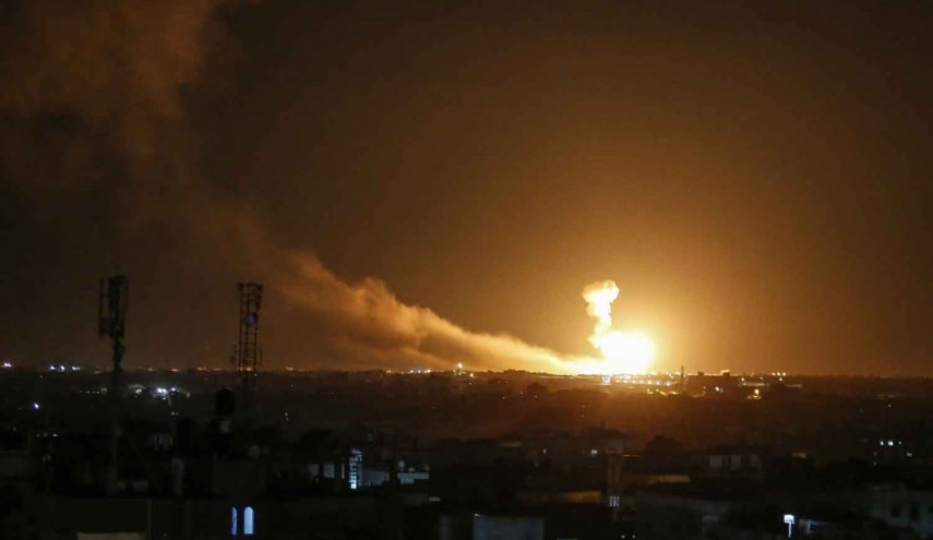 طائرات الاحتلال الإسرائيلي تقصف  مساء الاثنين، مناطق شرق مدينة غزة