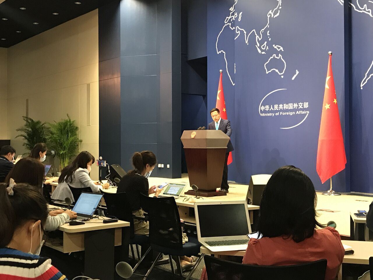 "تشاو لي جيان" : اجتماع اللجنة المشتركة فرصة لدعم الاتفاق النووي