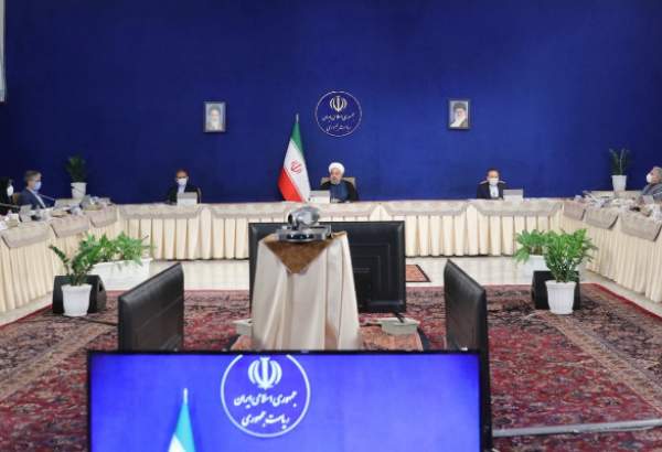 روحانی: وزارت صنعت، معدن و تجارت در خط مقدم جبهه مبارزه اقتصادی است