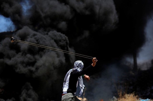 مواجهات عنيفة بين الشبان الفلسطينيين وقوات الاحتلال في الضفة المحتلة