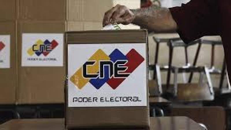 الحزب الاشتراكي الحاكم يفوز بنسبة 67 % بالانتخابات البرلمانية في فنزويلا
