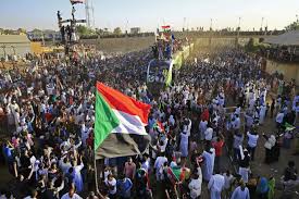 في الذكرى الثانية لثورته الشعب السوداني يصر على إسقاط النظام