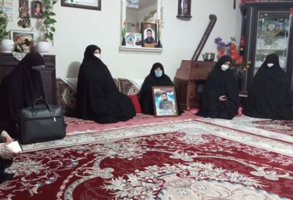 تجلیل از خانواده های شهدای مدافع حرم در مشهد