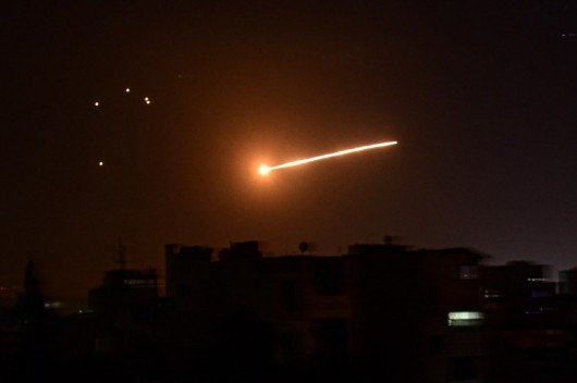 شهيد و3 جرحى بعدوان صاروخي اسرائيلي فجر الاربعاء استهدف ريف دمشق