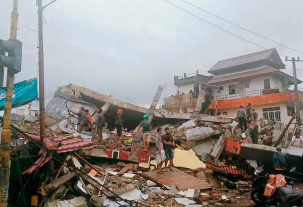 انڈونیشیا: شدید زلزلے کے باعث 7 افراد ہلاک، 600 سے زائد زخمی