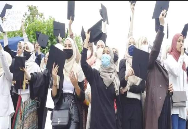 استقبال مسلمانان بلژیک از لغو ممنوعیت حجاب در دانشگاه‌ها
