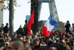 تظاهرات گسترده‌ فرانسوی‌ها در پاریس در اعتراض به اوضاع اجتماعی