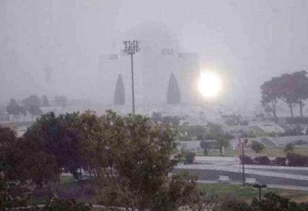 پاکستان: کراچی میں سردی کی لہر برقرار۔