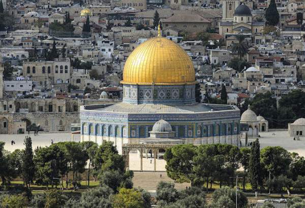 Israel bans Palestinians from Al-Aqsa