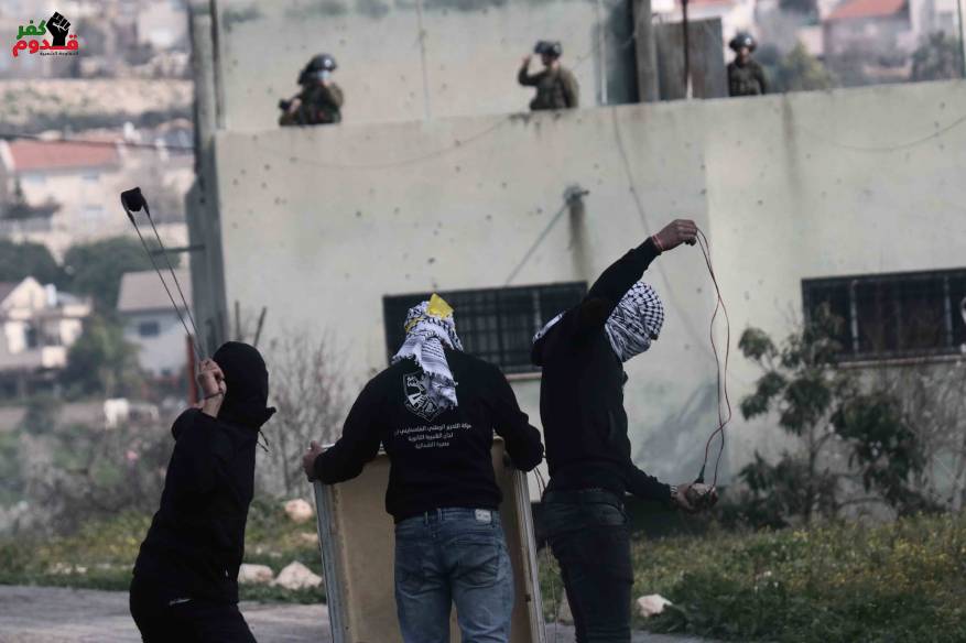 إصابات بالاختناق خلال قمع الاحتلال مسيرة كفر قدوم الأسبوعية  