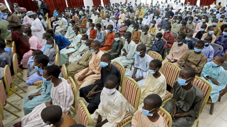 مسلحون ارهابيون يخطفون "مئات" التلاميذ في #نيجيريا