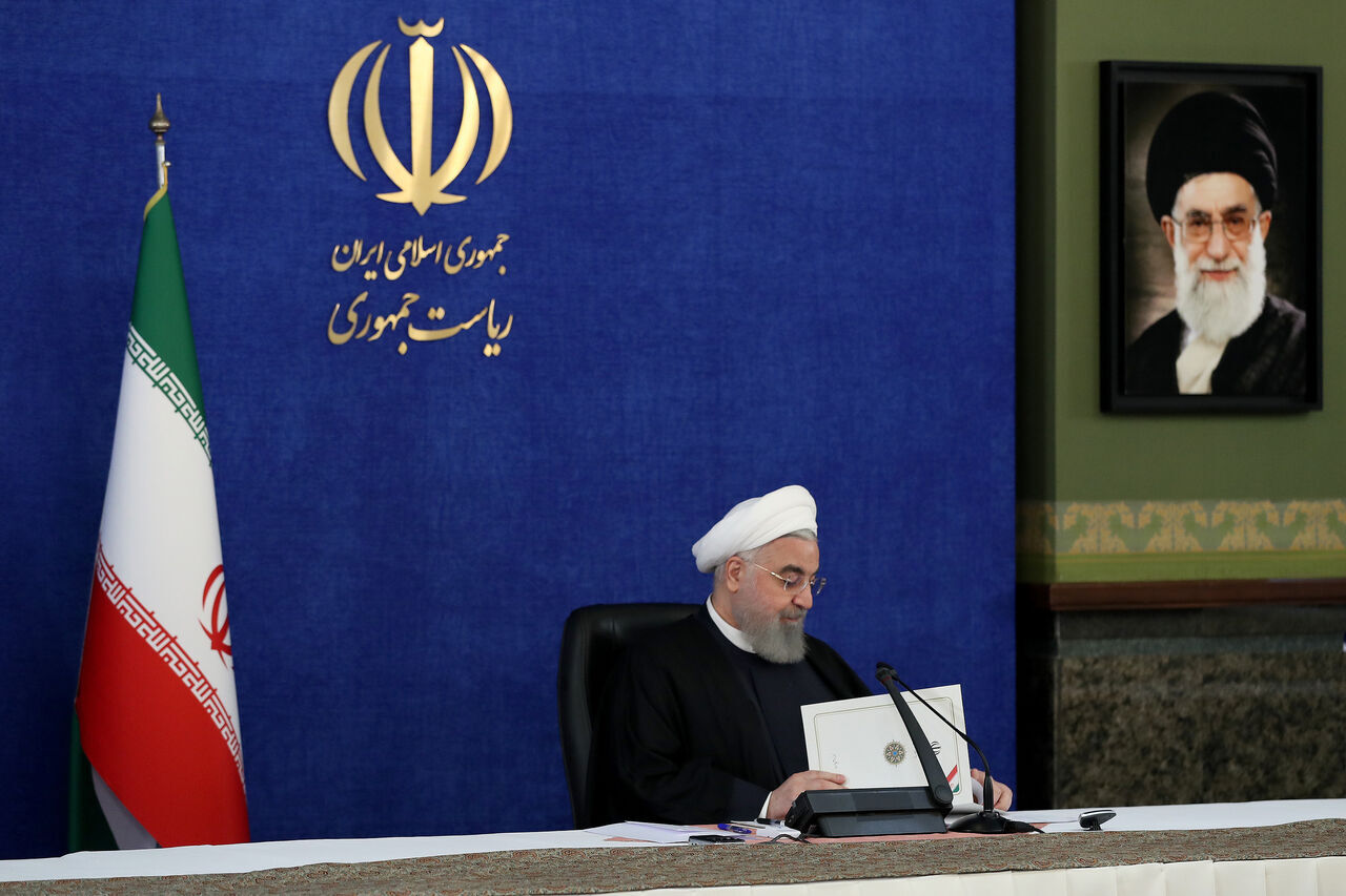 روحاني يشيد  بالإجراءات المتخذة لإعداد وتوريد لقاح كورونا في ظروف صعبة
