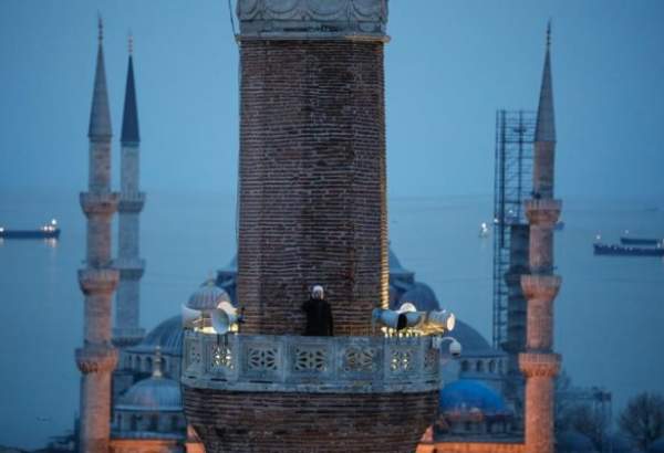 نخستین اذان رمضانی پس از ۸۶ سال در مسجد ایاصوفیه طنین انداز شد + فیلم