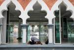 Muslims across globe observe holy month of Ramadan (photo)  