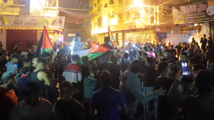 مسيرات عفوية تجوب شوارع قطاع غزة دعما لأهالي القدس  