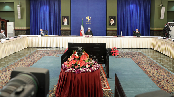 الرئيس روحاني : البلاد تجتاز الموجة الرابعة لكورونا