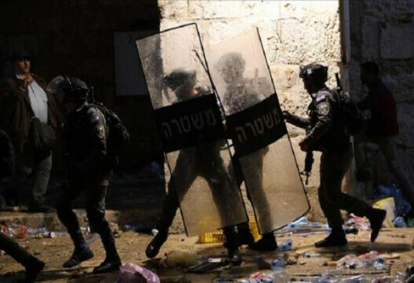 Over 280 Palestinians injured as Israeli police storm Al-Aqsa