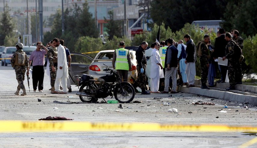 استشهاد 12 شخصا  خلالَ صلاةِ الجمعة اثر اعتداء ارهابي في ضواحي كابول خلالَ صلاةِ الجمعة