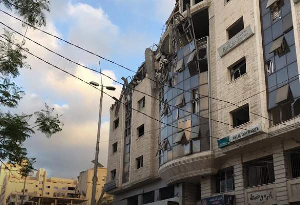 ساختمان هلال احمر قطر در غزه هدف حملات جنگنده های اسرائیلی قرار گرفت