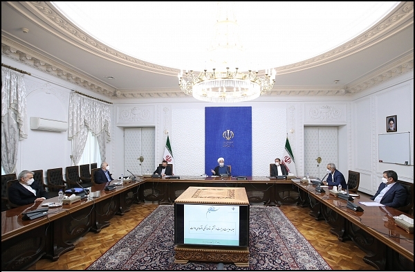 الرئيس روحاني: تعزيز اقتصاد البلاد يكمن بزيادة الانتاج الداخلي وتحسين الجودة