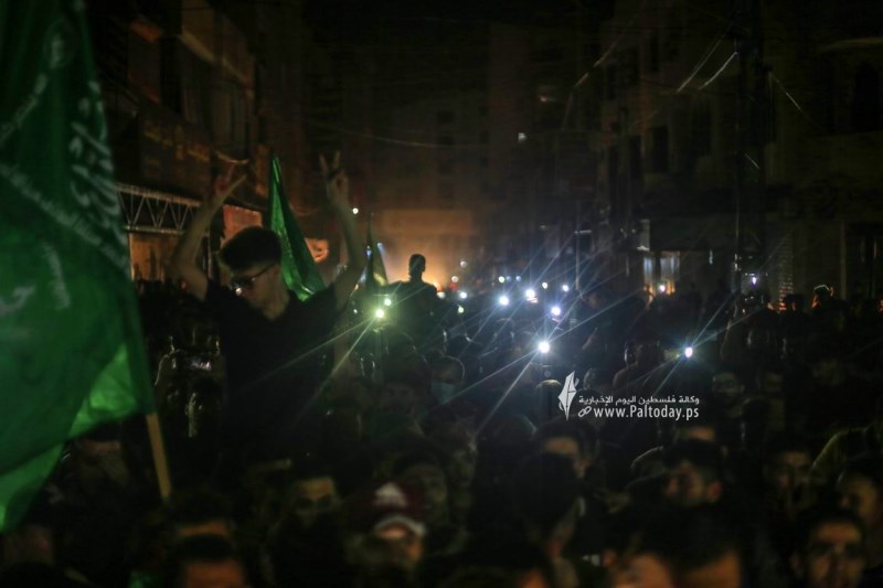 صور مبهجة من فرحة انتصار المقاومة من مدينة خانيونس جنوب قطاع غزة  