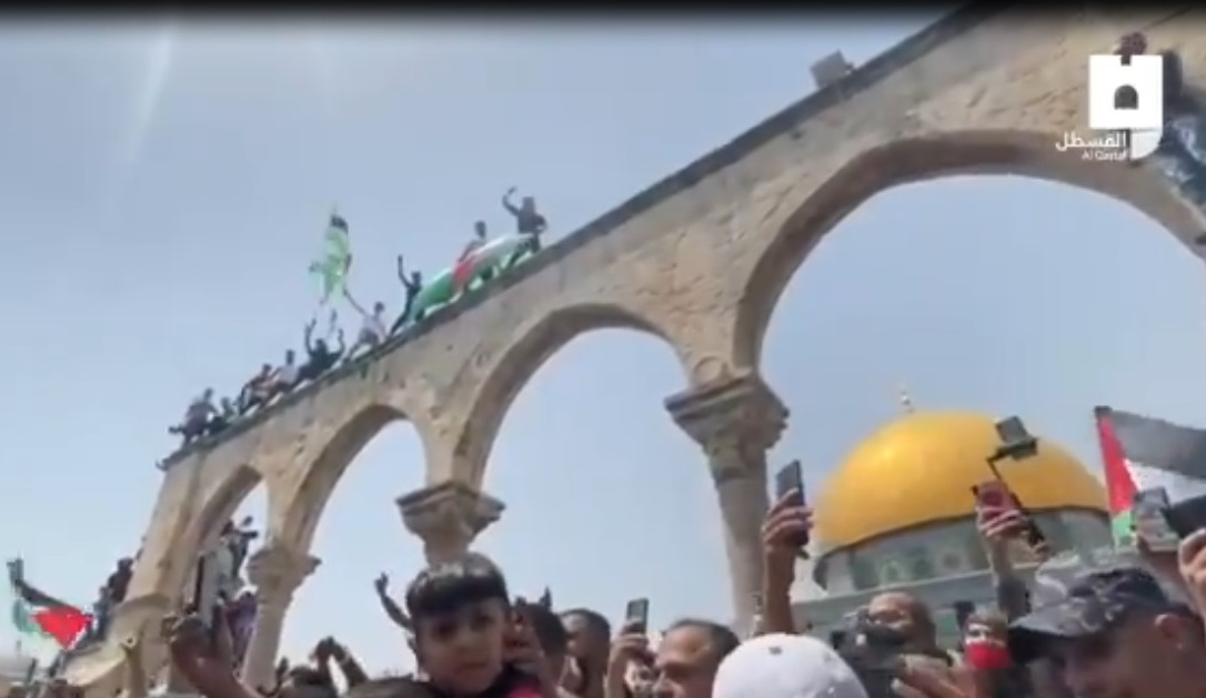 جشن پیروزی مقاومت در مسجد الاقصی  