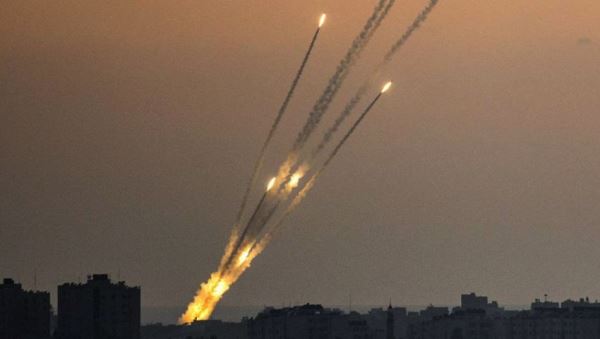 الغارديان: إسرائيل تعرضت لكارثة إستراتيجية ولا يمكنها خداع أحد