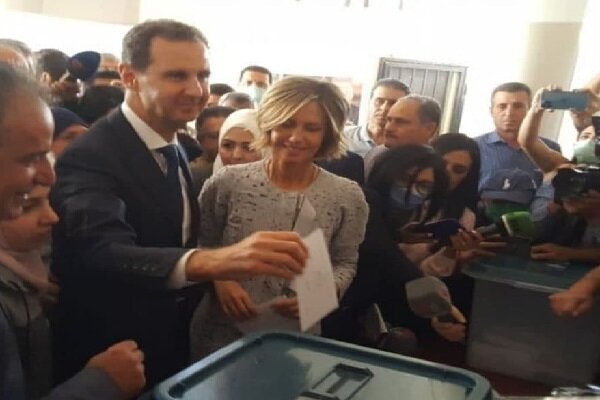 بشار اسد رأی خود را به صندوق انداخت