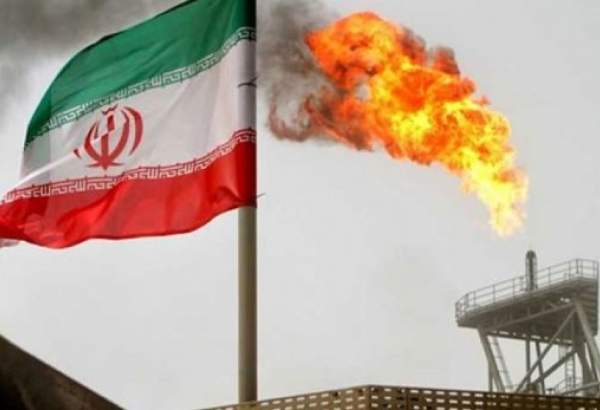  شركات نفط ايرانية تجري دراسات لتطوير حقل مشترك ضخم مع العراق
